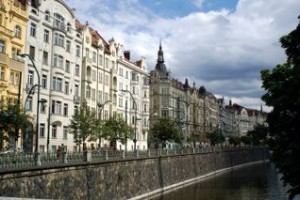 quai Mazarykovo nabrezi